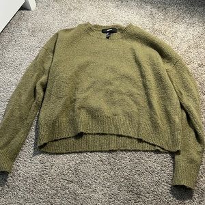 green semi cropped sweater
